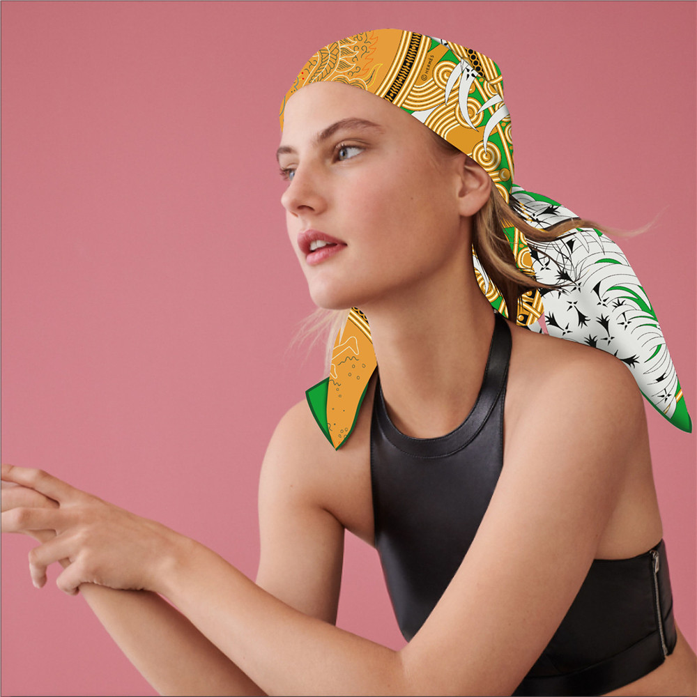 Triangle Silk Scarf Shawls Lux - Luxury Bags Hong Kong incelemesi ve fiyatı