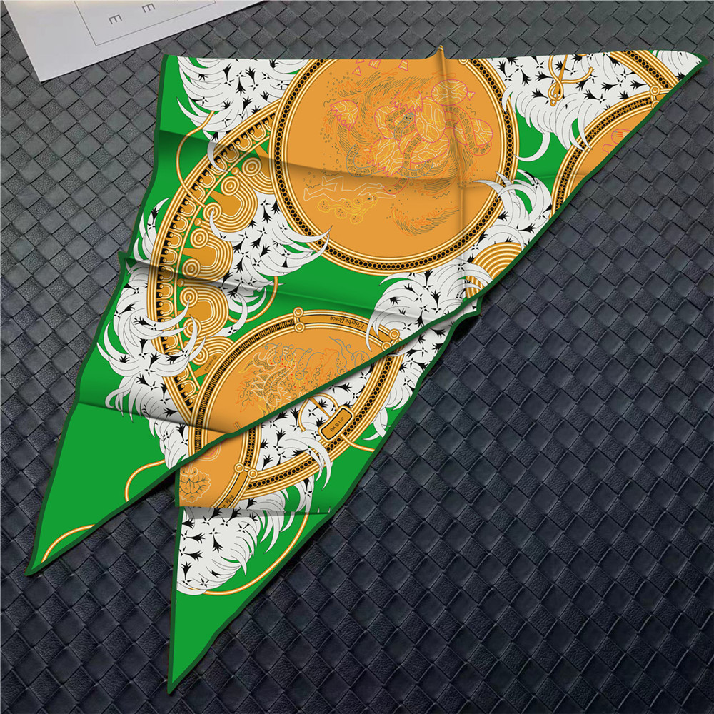 Triangle Silk Scarf Shawls Lux - Luxury Bags Hong Kong incelemesi ve fiyatı