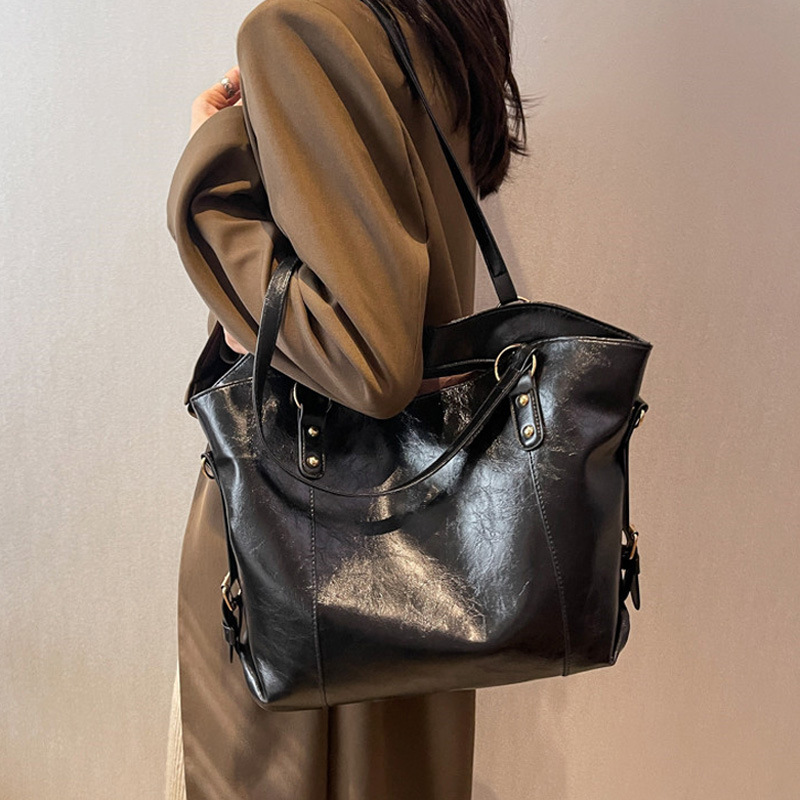 Vintage Women's Shoulder Bag L - Luxury Bags Vintage incelemesi ve fiyatı