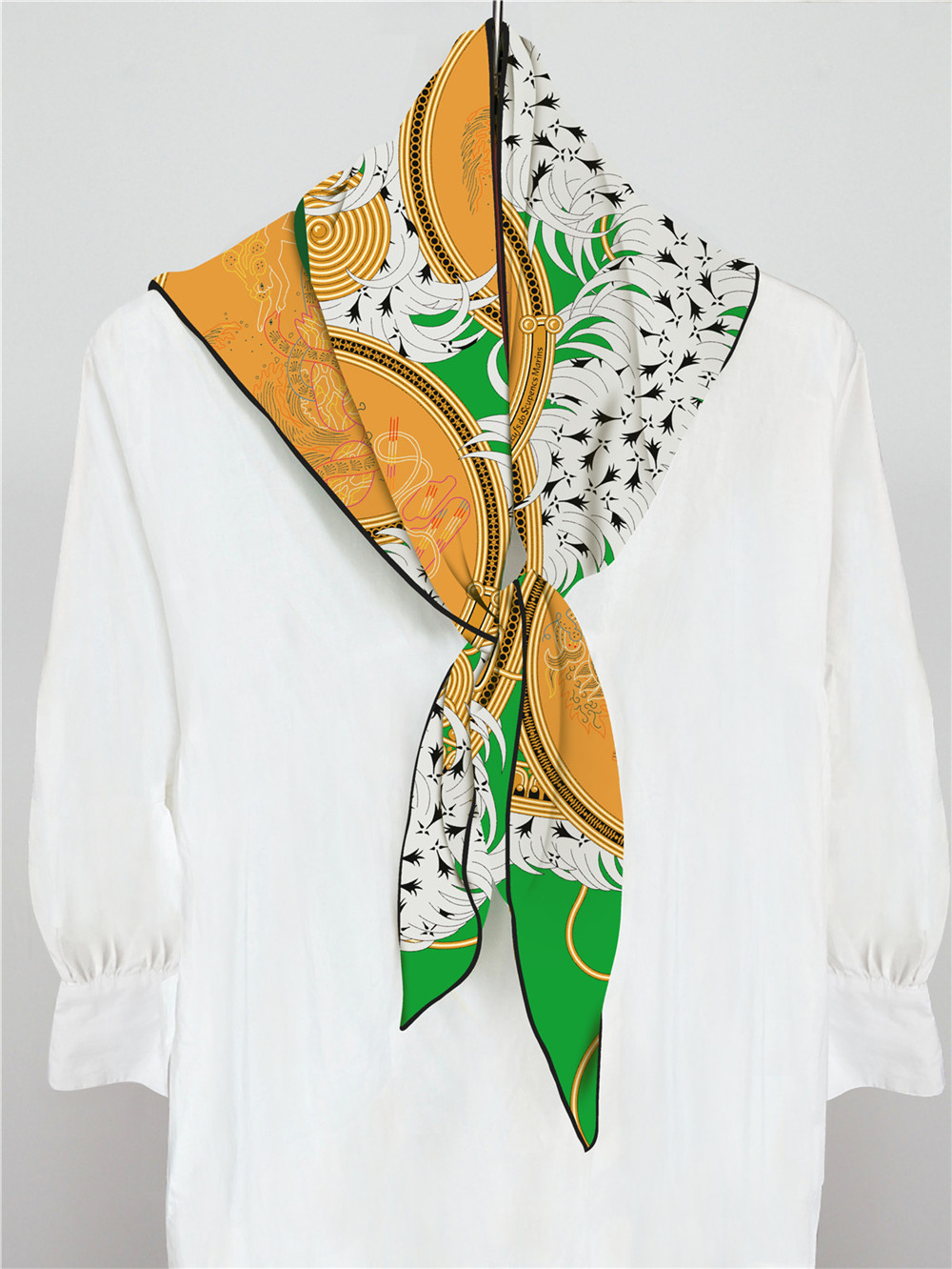 Silk Twill Scarf Triangle Shap - Luxury Bags Hong Kong incelemesi ve fiyatı