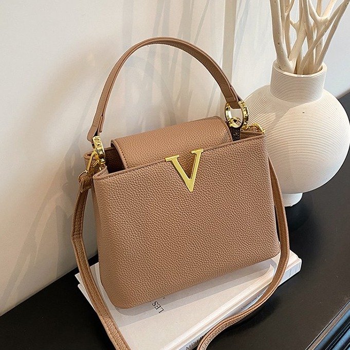 Famous Designer Unique Vintage - Luxury Bags Paris incelemesi ve fiyatı