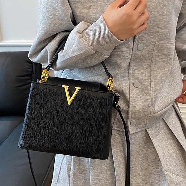 Famous Designer Unique Vintage - Luxury Bags Paris incelemesi ve fiyatı