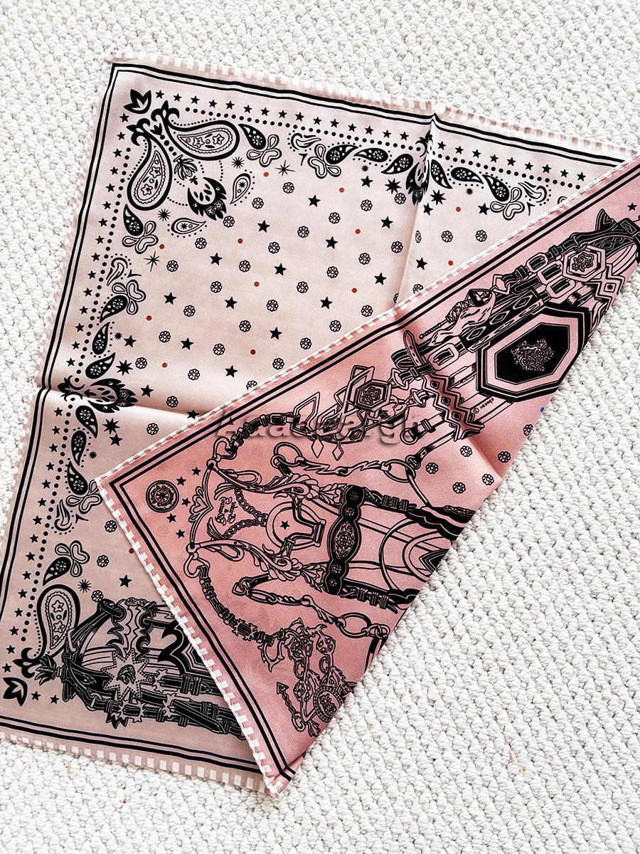 Double Faced Print Small Silk  - Luxury Bags Hong Kong incelemesi ve fiyatı